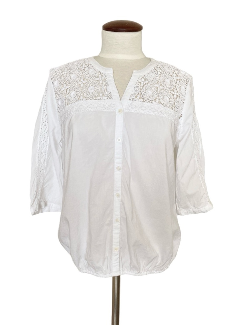 Chic by Jacob White Lace Detail Button Front Blouse 3/4 Sleeve Sz M - Picture 2 of 13
